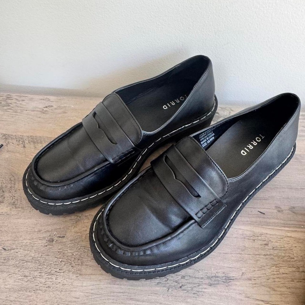 Torrid Black Chunky Lug Loafers NWOB Size 9W Gothcore Girlhoodcore Block